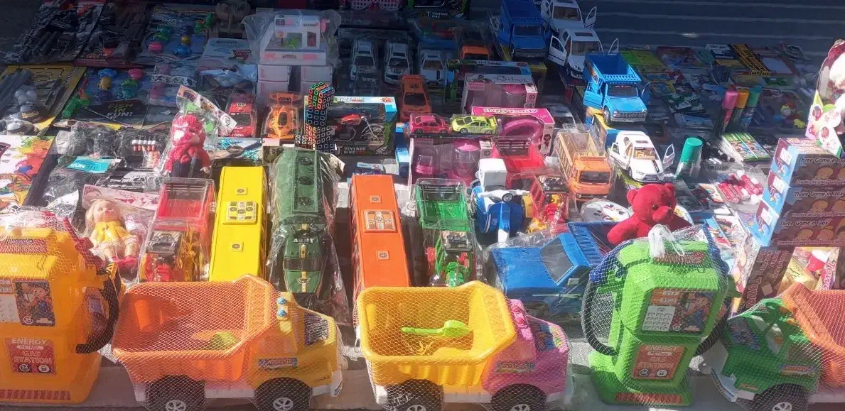 فروش انواع اسباب بازی و بازی فکری در سه قیمت|اسباببازی|آباده, |دیوار