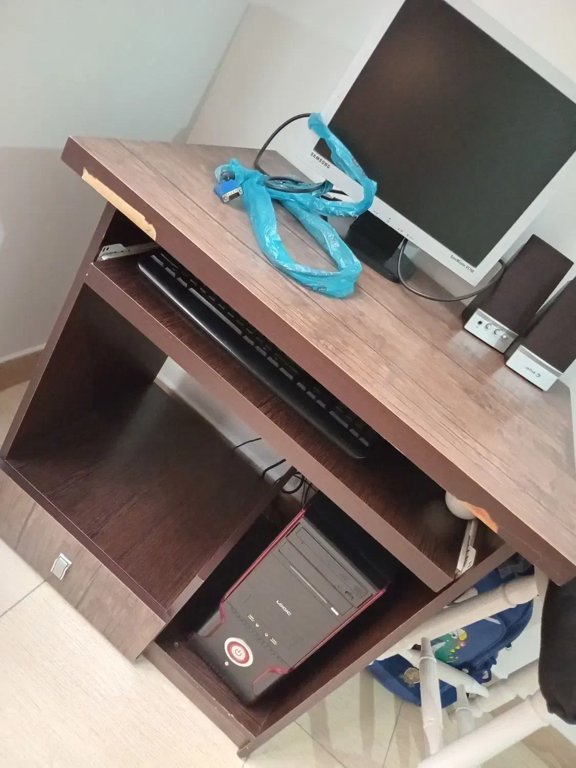 میز کامپیوتر|میز تحریر و کامپیوتر|فردیس, شهرک شهید حسینی|دیوار