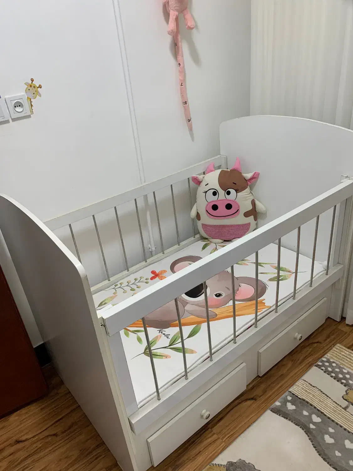 تخت کودک همراه رو تختی و تشک|تخت و صندلی بچه|فومن, |دیوار