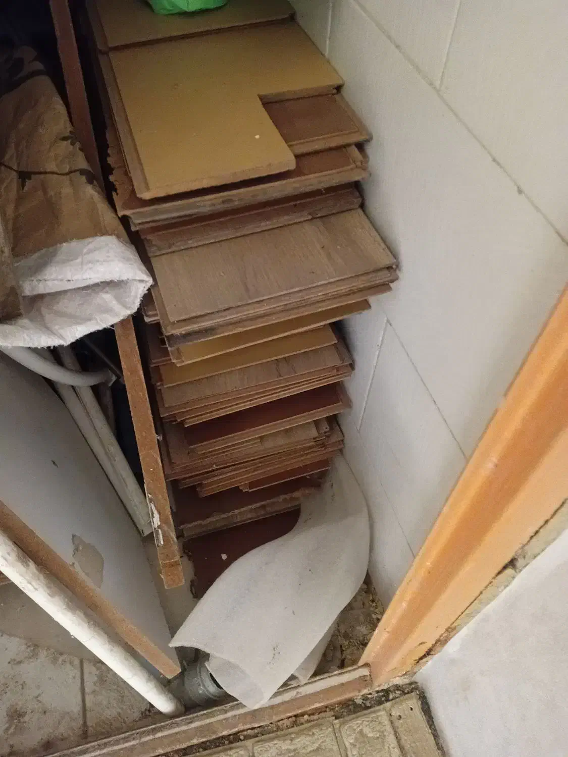 پارکت طرح چوب دست دوم وفوم|مصالح و تجهیزات ساختمان|رفسنجان, |دیوار