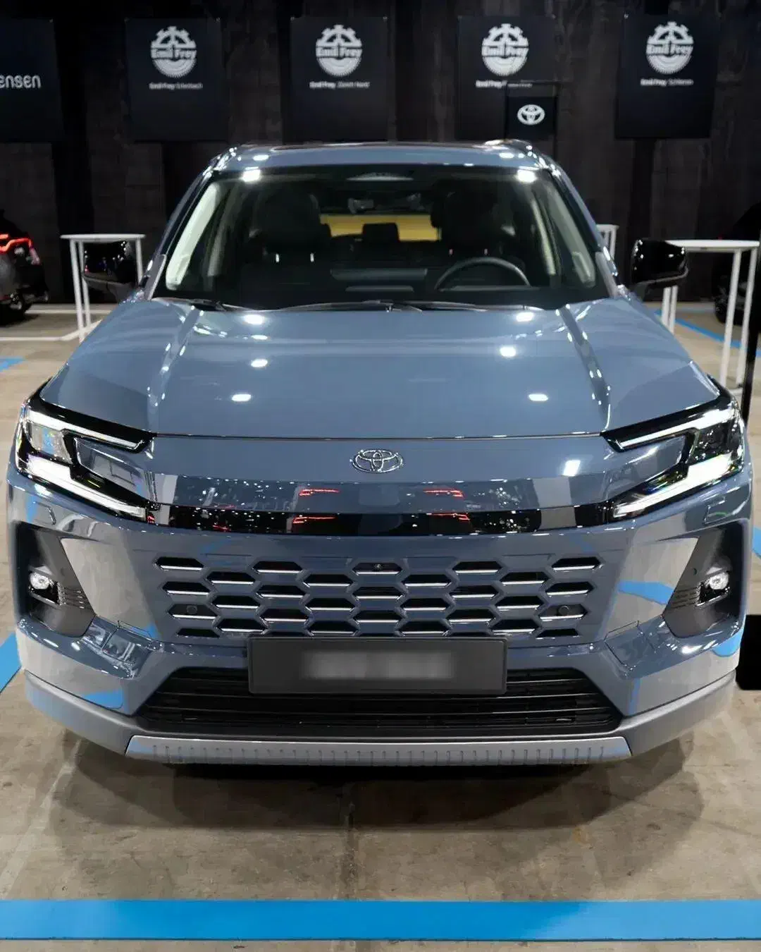 حواله تویتا رافور ۲ دیفرانسیل فول ۲۵۰۰سی سی بنزین|خودرو سواری و وانت|تبریز, |دیوار