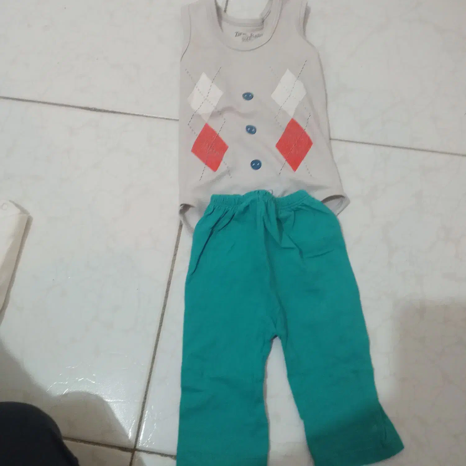 نوزادی تا ۱ سال|کفش و لباس بچه|تهران, افسریه شمالی|دیوار