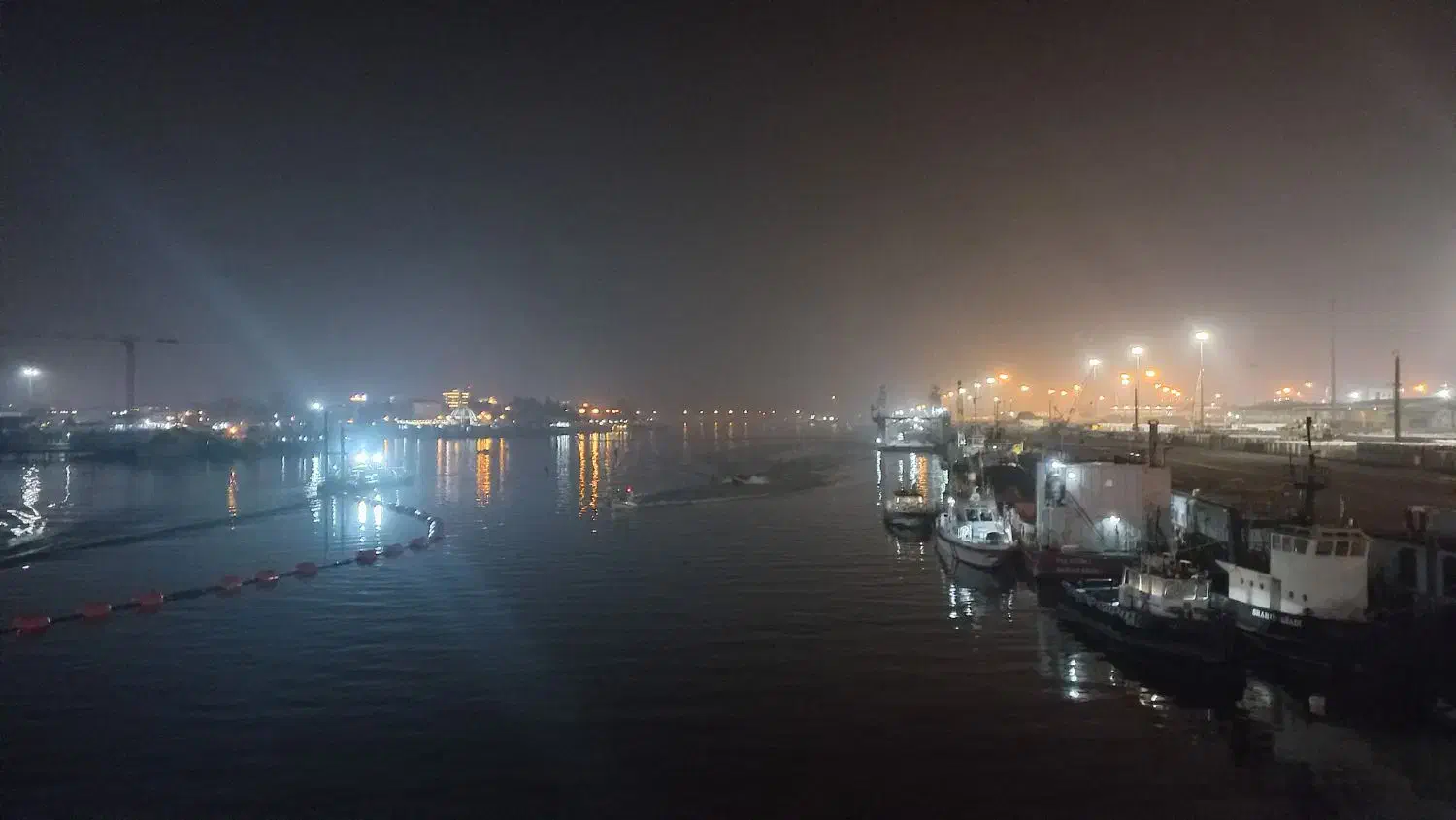 اجاره از ساعت ۸ صبح تا ۴ بعدظهر برای کار بی سروصدا|اجارهٔ کوتاهمدت دفتر کار و فضای آموزشی|رشت, پارک شهر|دیوار