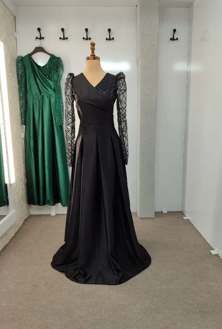 لباس مجلسی|لباس|تبریز, |دیوار