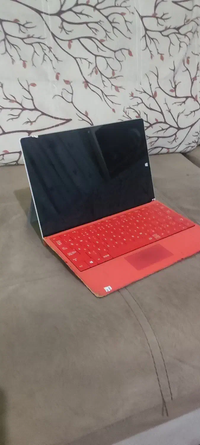 surface 3|رایانه همراه|تهران, فلسطین (میدان انقلاب)|دیوار