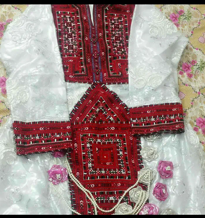 دوخت انواع لباس زنانه|خدمات پیشه و مهارت|سراوان, |دیوار