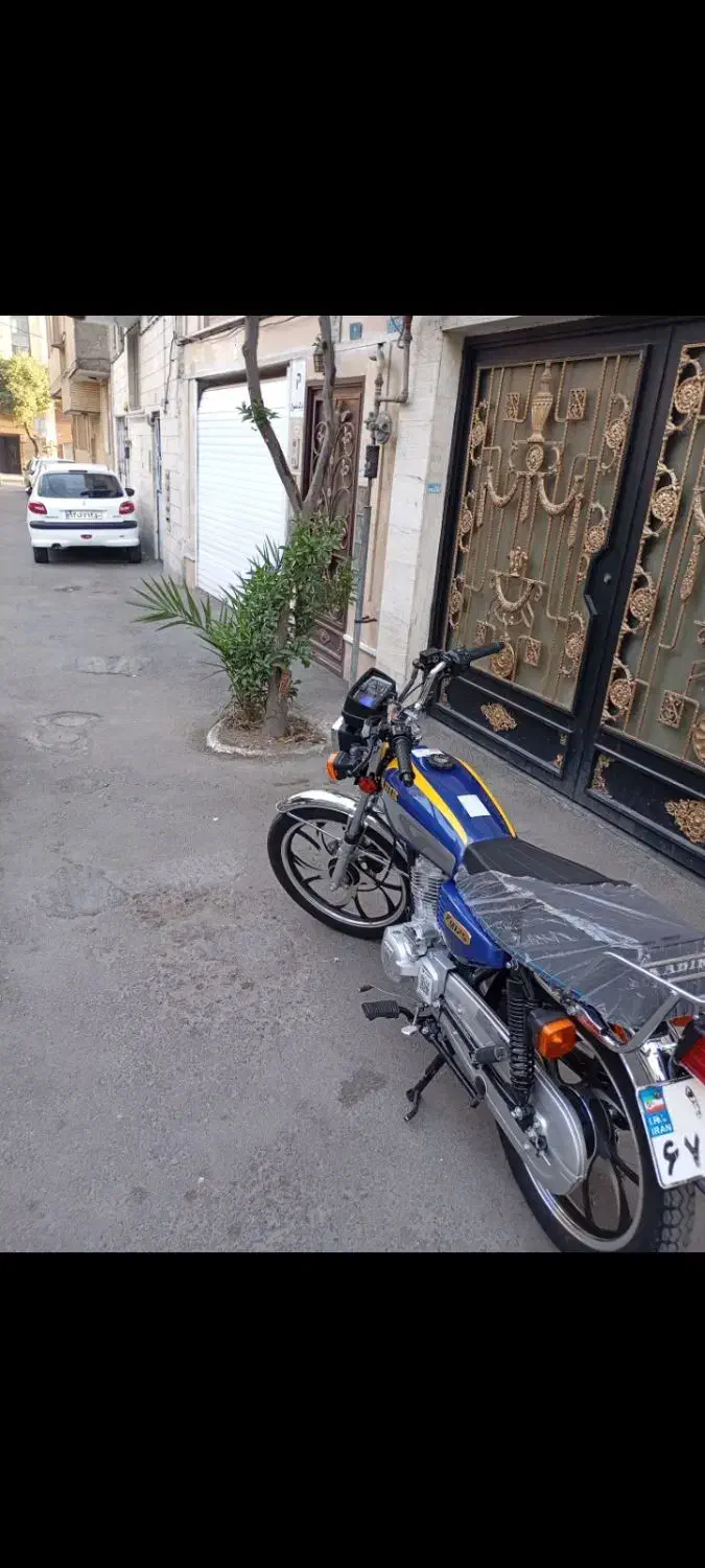 هوندا ۱۲۵ لازرورق مدل برج ۸ / ۱۴۰۳|موتورسیکلت|تهران, شیوا|دیوار