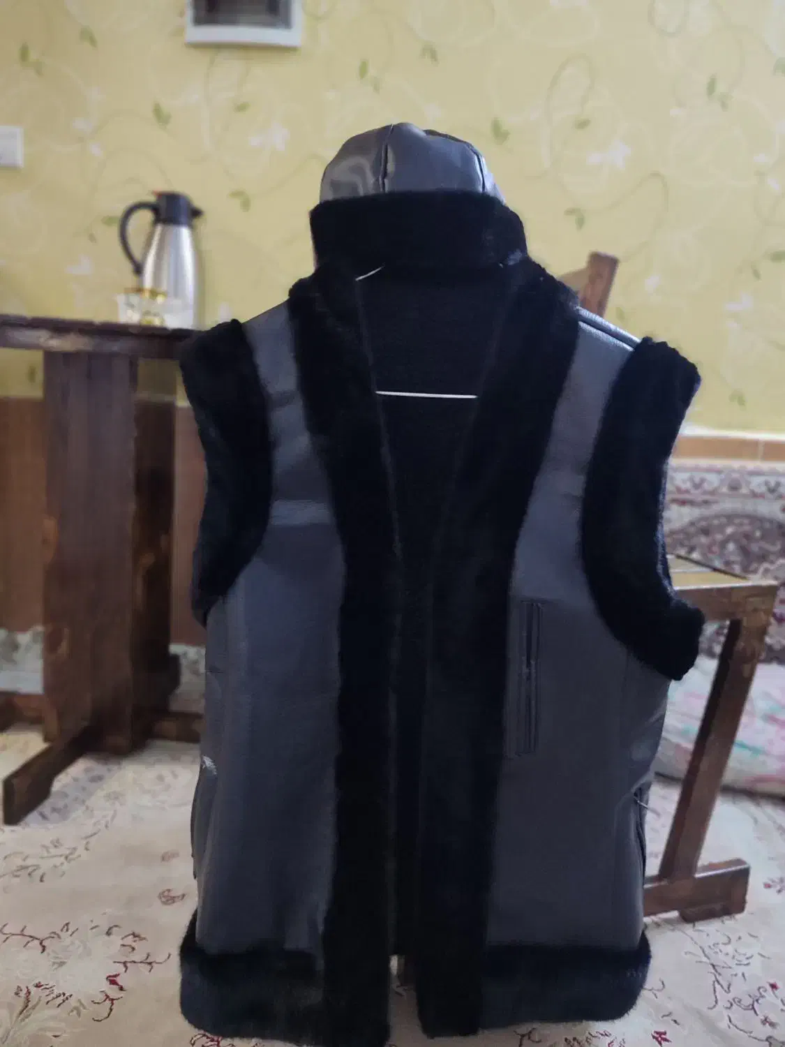 جیلقه|لباس|کوهسار (البرز), |دیوار