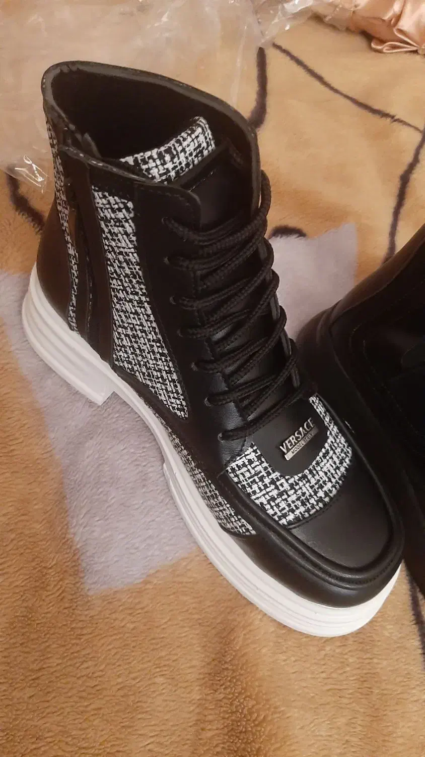 کفش باغ سپهسالار  بوت ونیم بوت|کیف، کفش، کمربند|پاکدشت, پاکدشت (مامازند)|دیوار