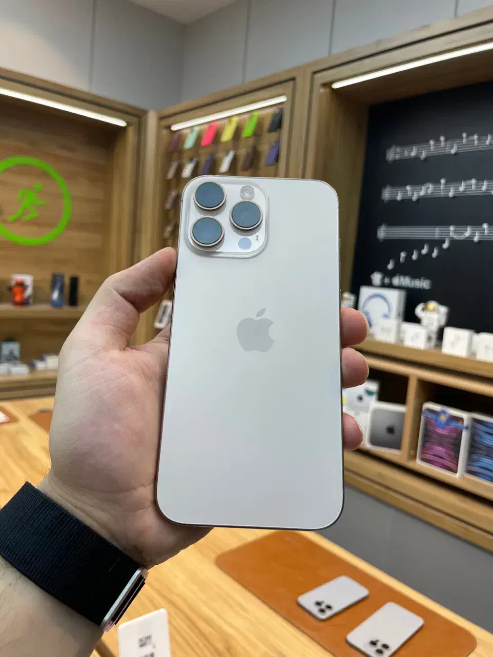 iphone 16 promax با حافظه 256 گیگابایت|موبایل|مشهد, احمدآباد|دیوار