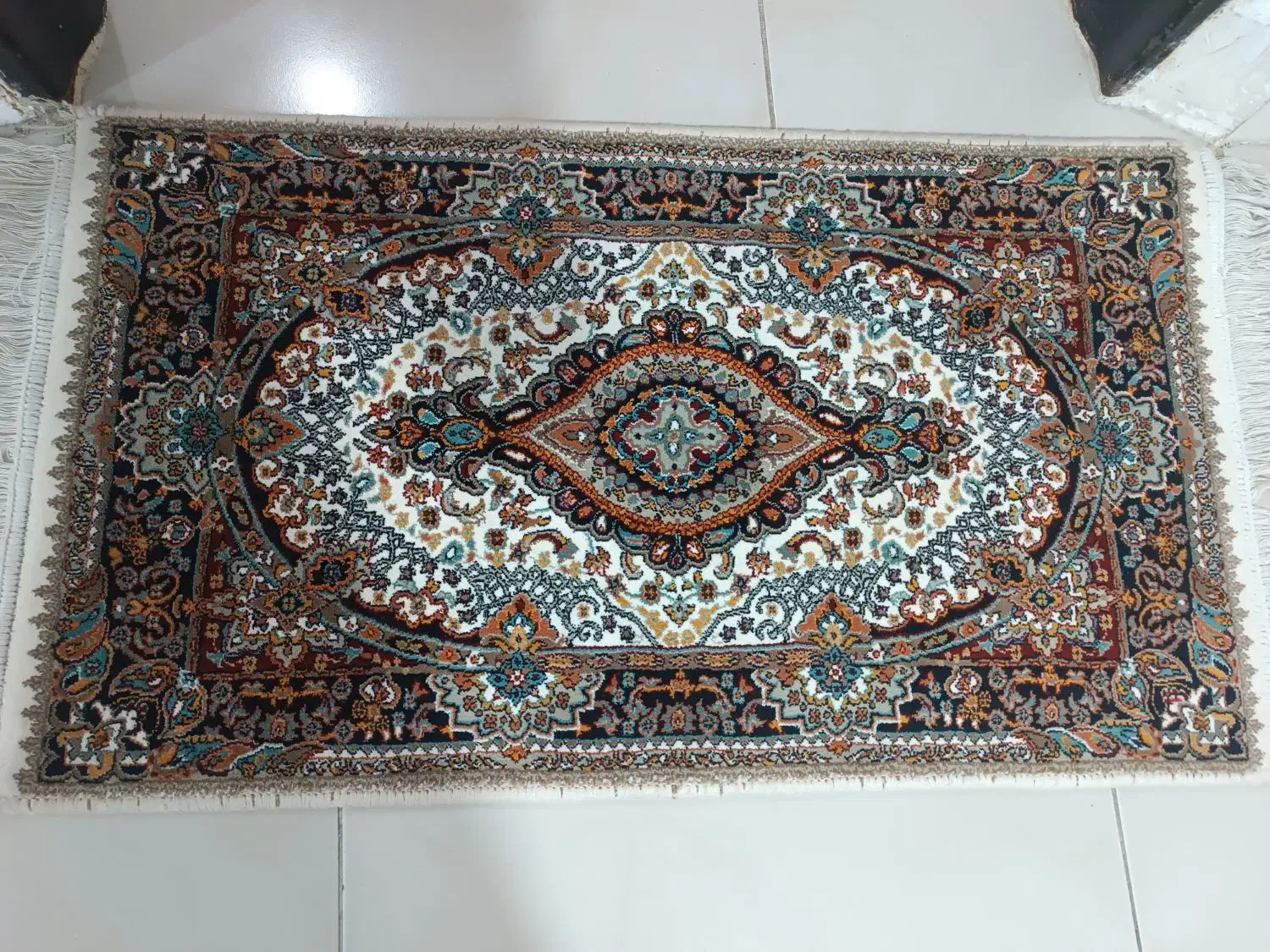 پادری در حد نو|پادری|مشکین‌دشت, |دیوار