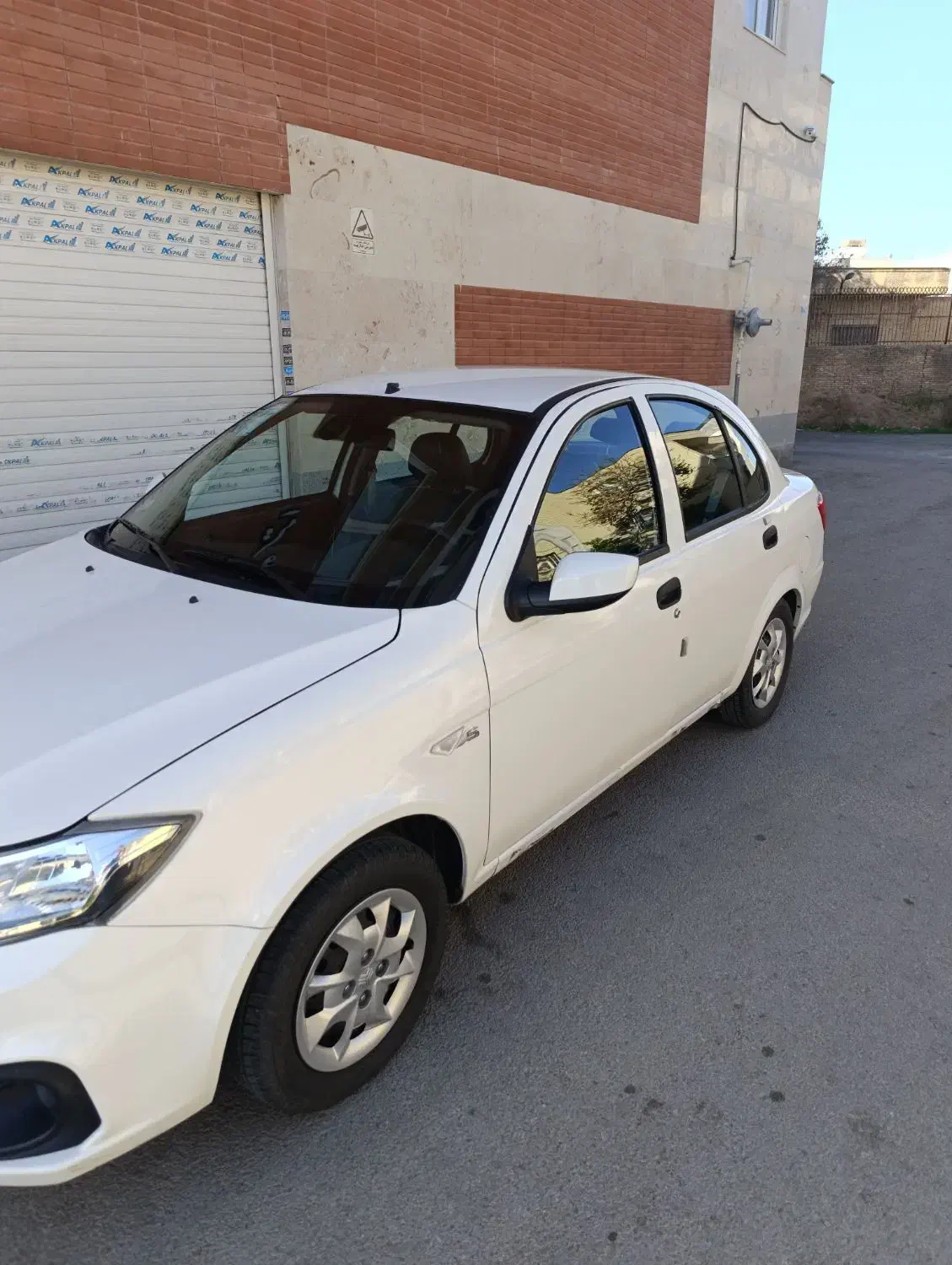 ساینا1402sخانگی|خودرو سواری و وانت|شیراز, شاهجیان|دیوار