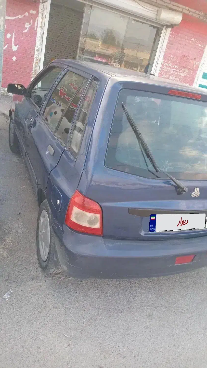 هاچبک رنگ آبی کاربنی|خودرو سواری و وانت|دوگنبدان, |دیوار