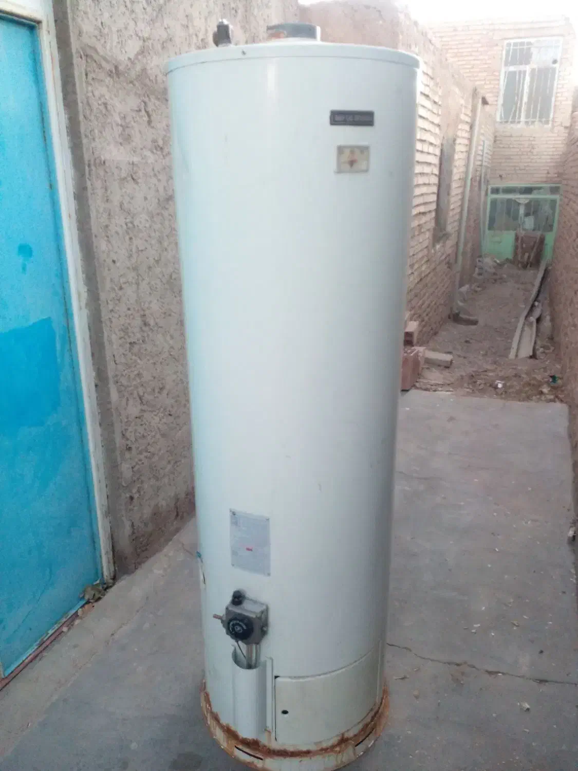 دیوتر بزرگ|آبگرمکن، پکیج، شوفاژ|زرند, |دیوار