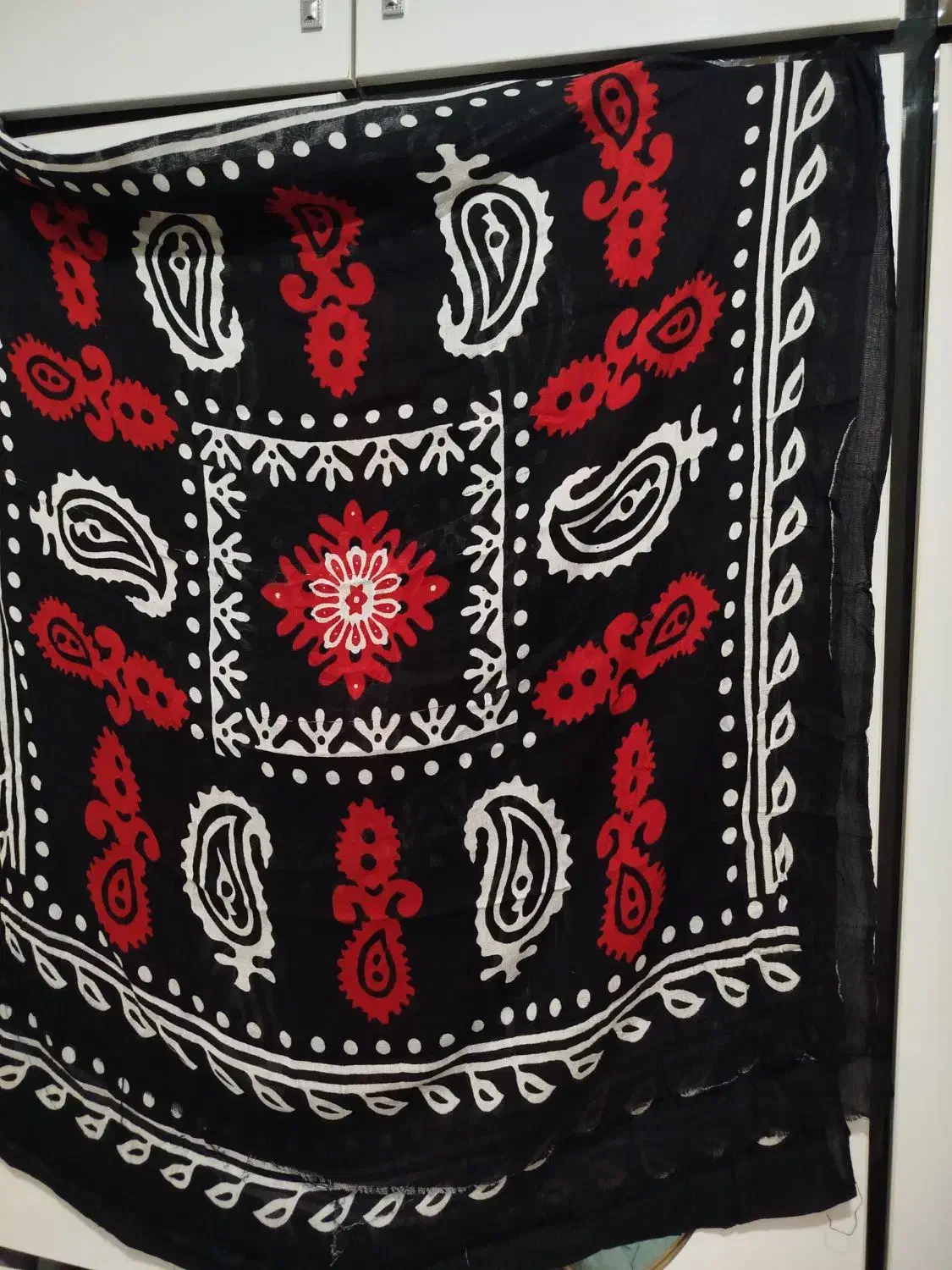 پارچه گلونی|لباس|اسلام‌‌آباد غرب, |دیوار