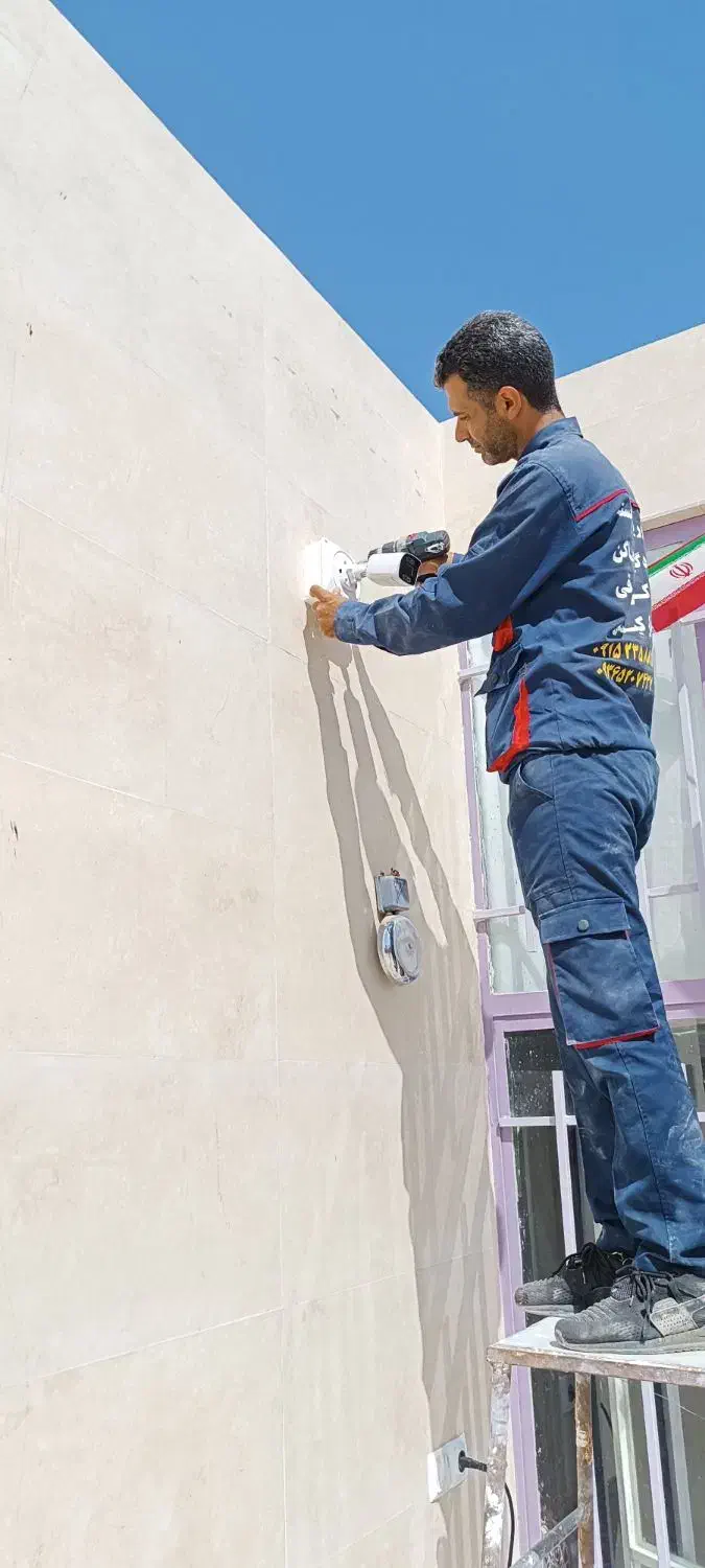 فروش و نصب دوربین مداربسته،دزدگیر،کرکره برقی و جک|خدمات پیشه و مهارت|کاشمر, |دیوار