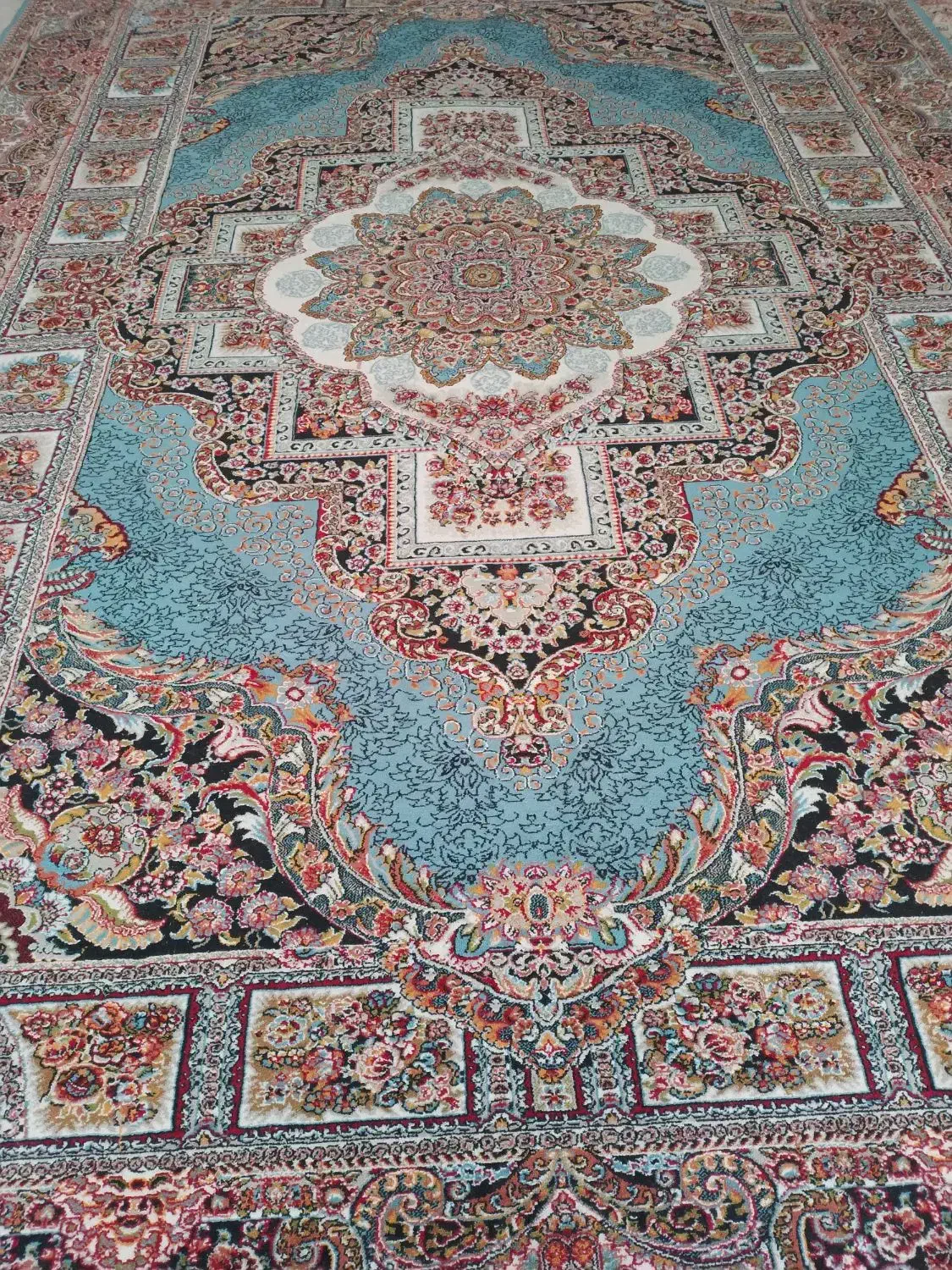 قالی ۹ متری نگین مشهد|فرش|مشهد, الهیه|دیوار