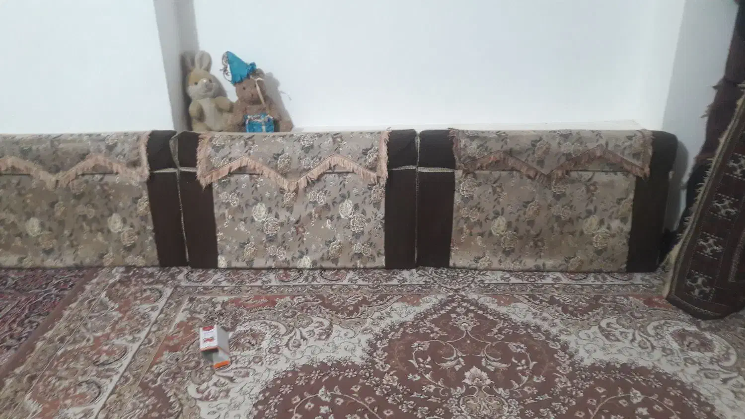 پشتی نونو نه خرابی داره نه شکستنی|پشتی|زابل, |دیوار