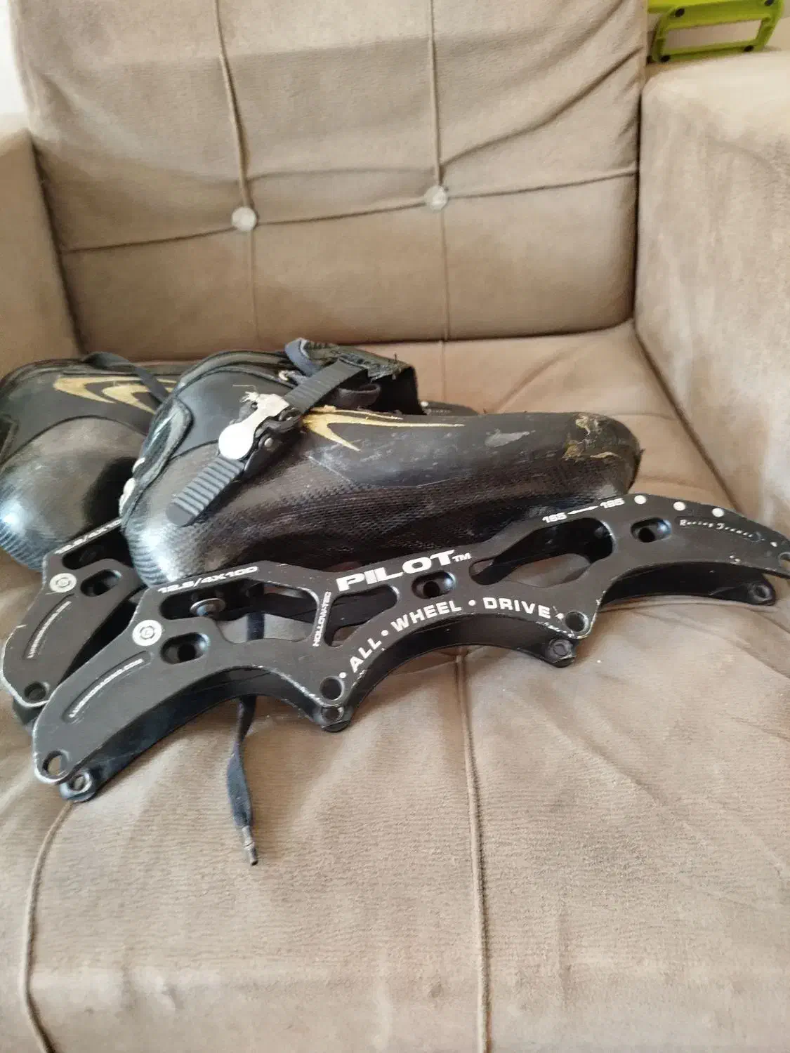 اسکیت سرعت سایز 39 . بلبرینگ tnt .عینک ۴لنزه|دوچرخه، اسکیت، اسکوتر|شیراز, کوشک میدان|دیوار