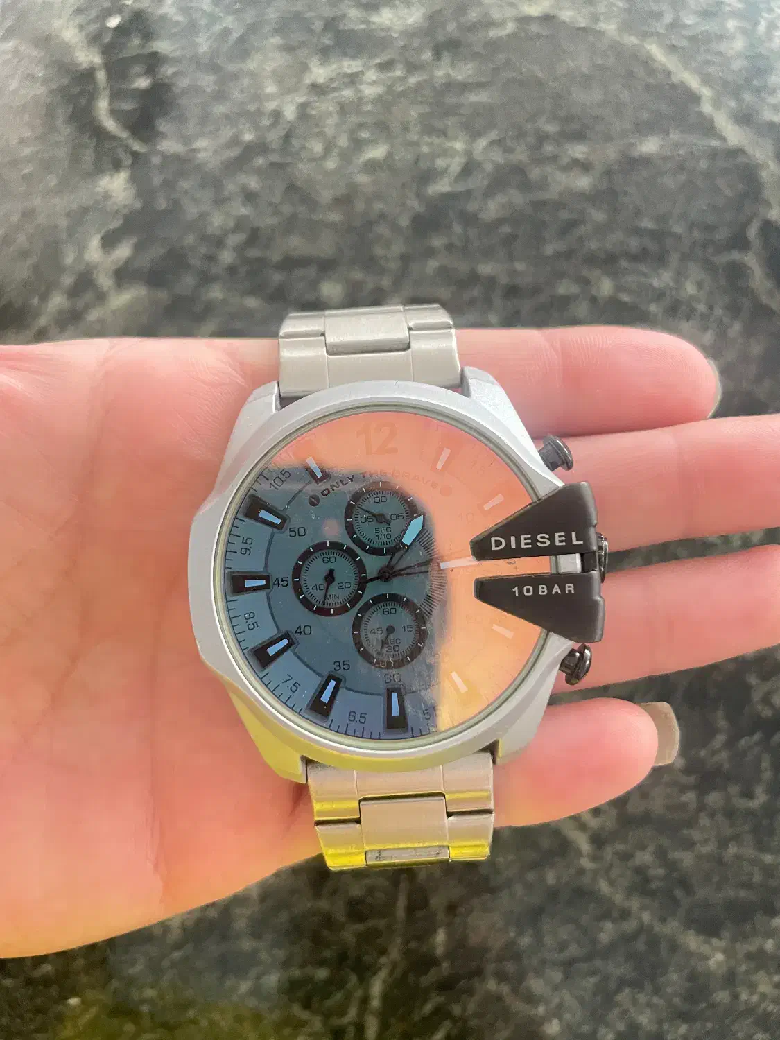 ساعت دیزل شاخ دار|ساعت|سبزوار, پیروزی|دیوار