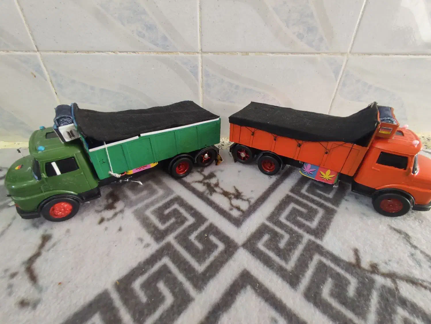 ماکت بنز سبز و نارنجی|اسباب‌‌بازی|اصفهان, جلفا|دیوار