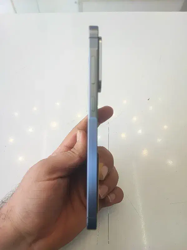 A56 128 ram8 vitnam|موبایل|اصفهان, گلزار|دیوار