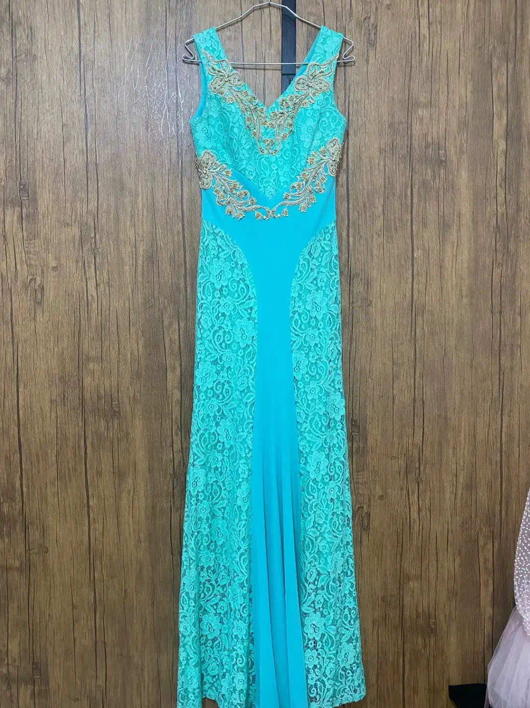 لباس مجلسی|لباس|بابل, |دیوار