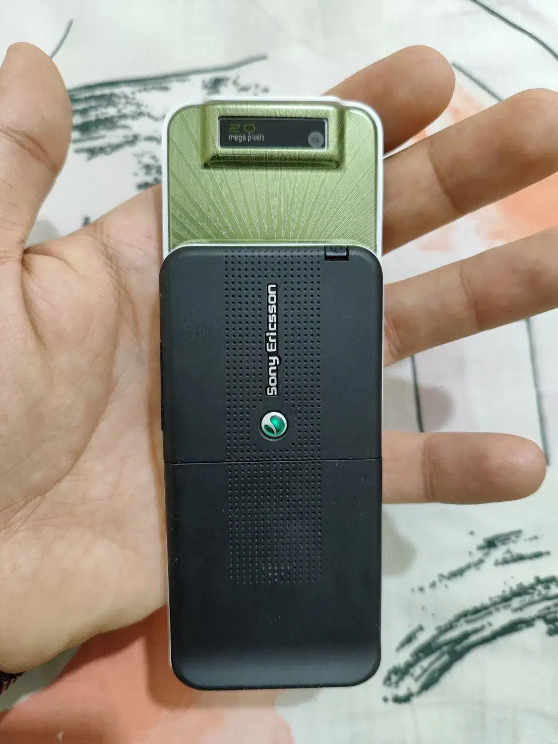 Sony Ericsson S500|موبایل|پرند, فاز ۱|دیوار