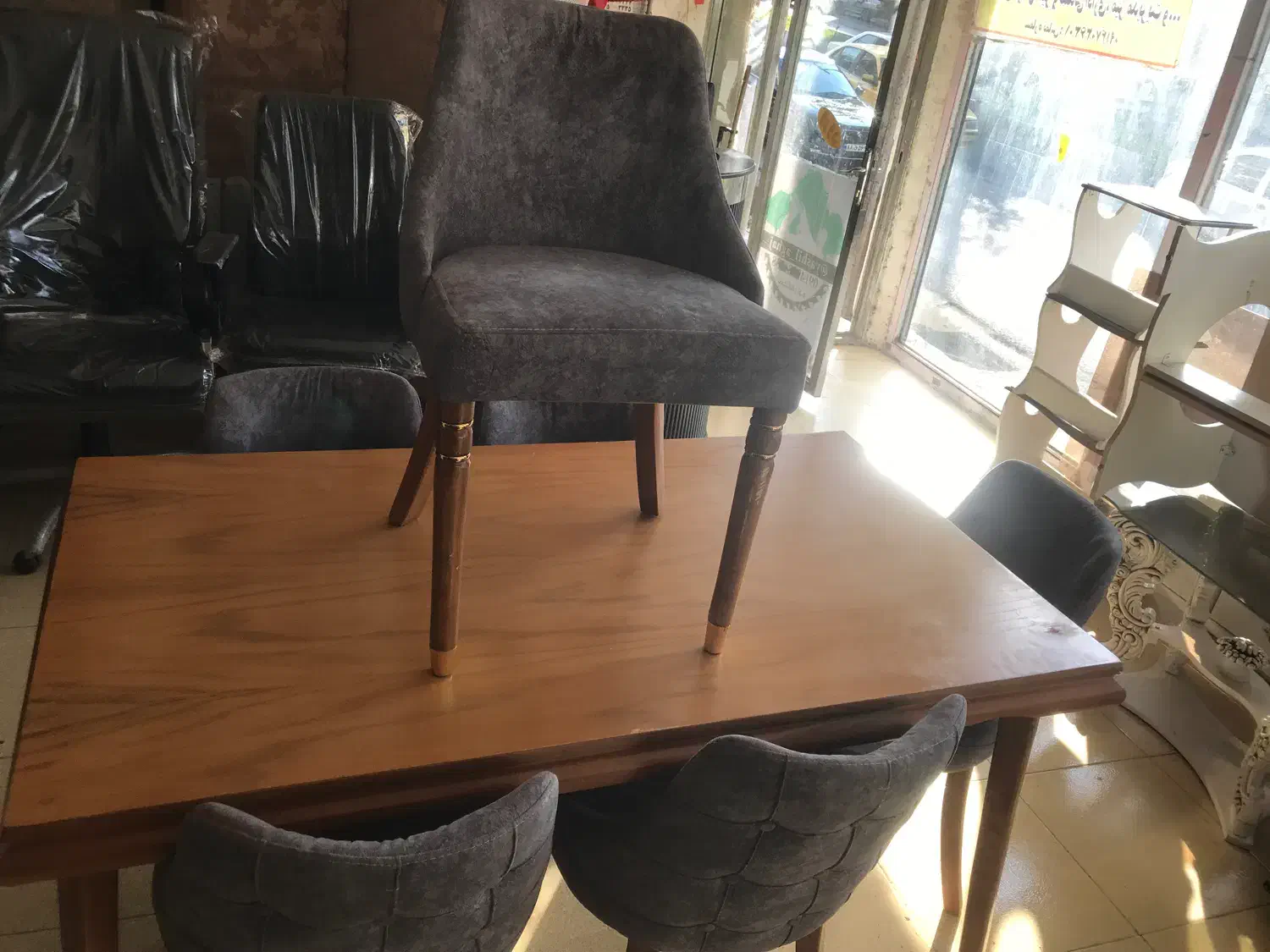 میز غذا خوری|میز و صندلی غذاخوری|مشگین شهر, |دیوار