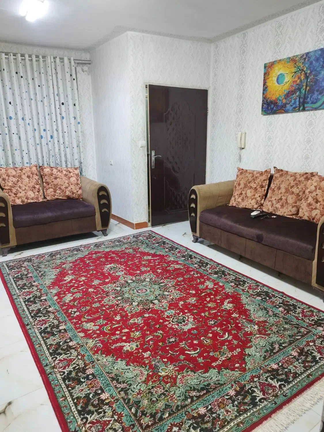 یک خوابه تمیز ، دربست و مبله اماده تحویل|اجارهٔ کوتاه‌مدت آپارتمان و سوئیت|رشت, پیرکلاچای|دیوار