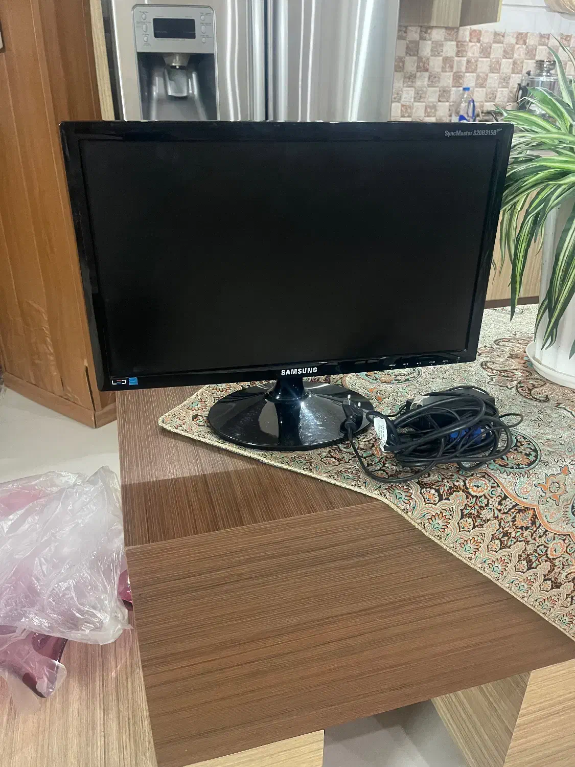 مانیتور ۲۰اینچ|قطعات و لوازم جانبی رایانه|مشهد, احمدآباد|دیوار