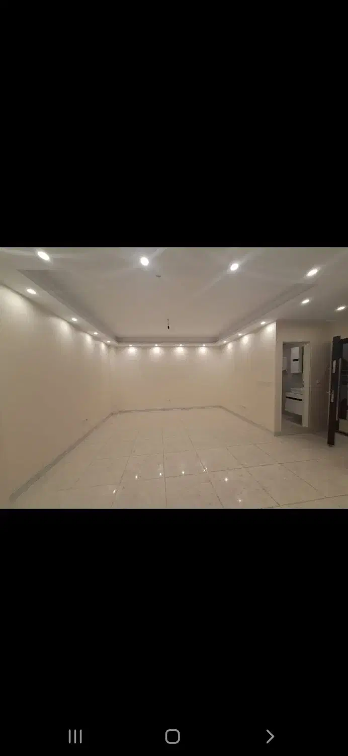 آپارتمان نوساز ۹۵ متری دو خواب پارکینگ غیر مزاحم