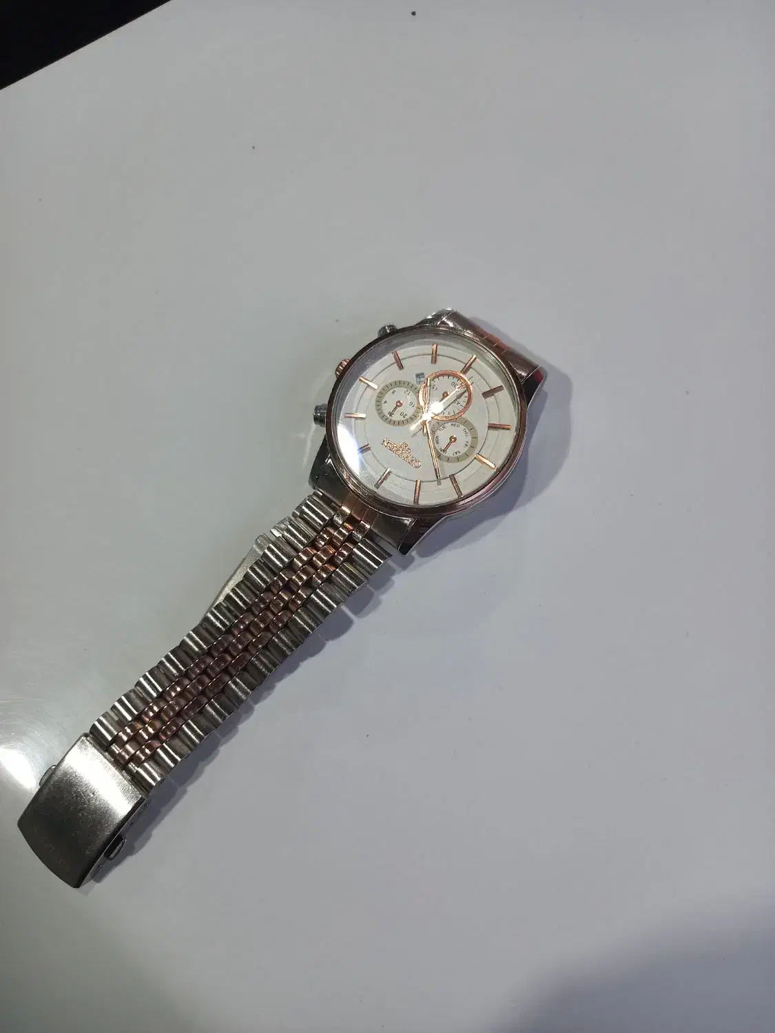 یک ساعت نو|ساعت|بیرجند, |دیوار