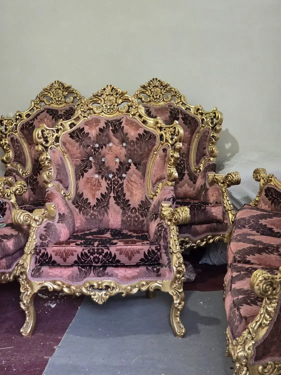 مبل سلطنتی|مبلمان خانگی و میز عسلی|همدان, |دیوار