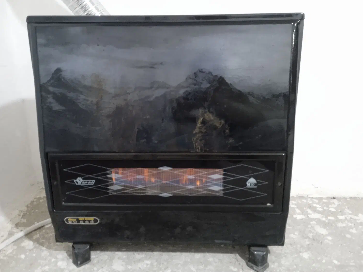 بخاری گازی ایرانشرق|بخاری، هیتر، شومینه|نقده, |دیوار