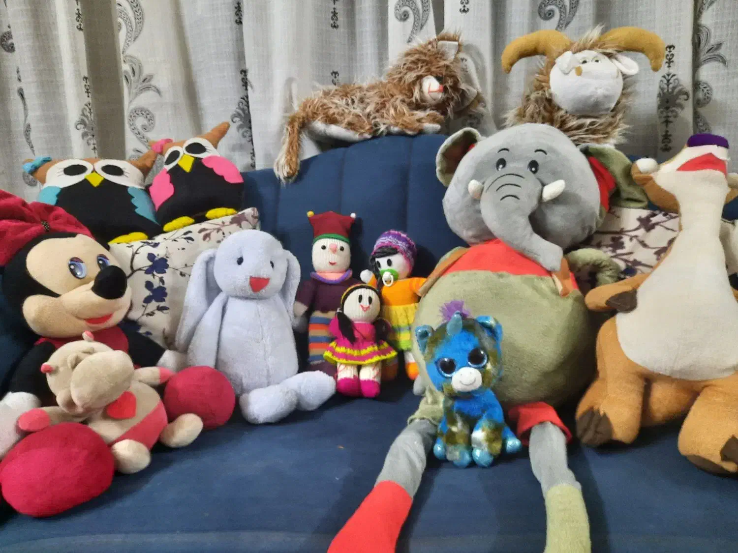 عروسک|اسباب‌‌بازی|طرقبه, |دیوار