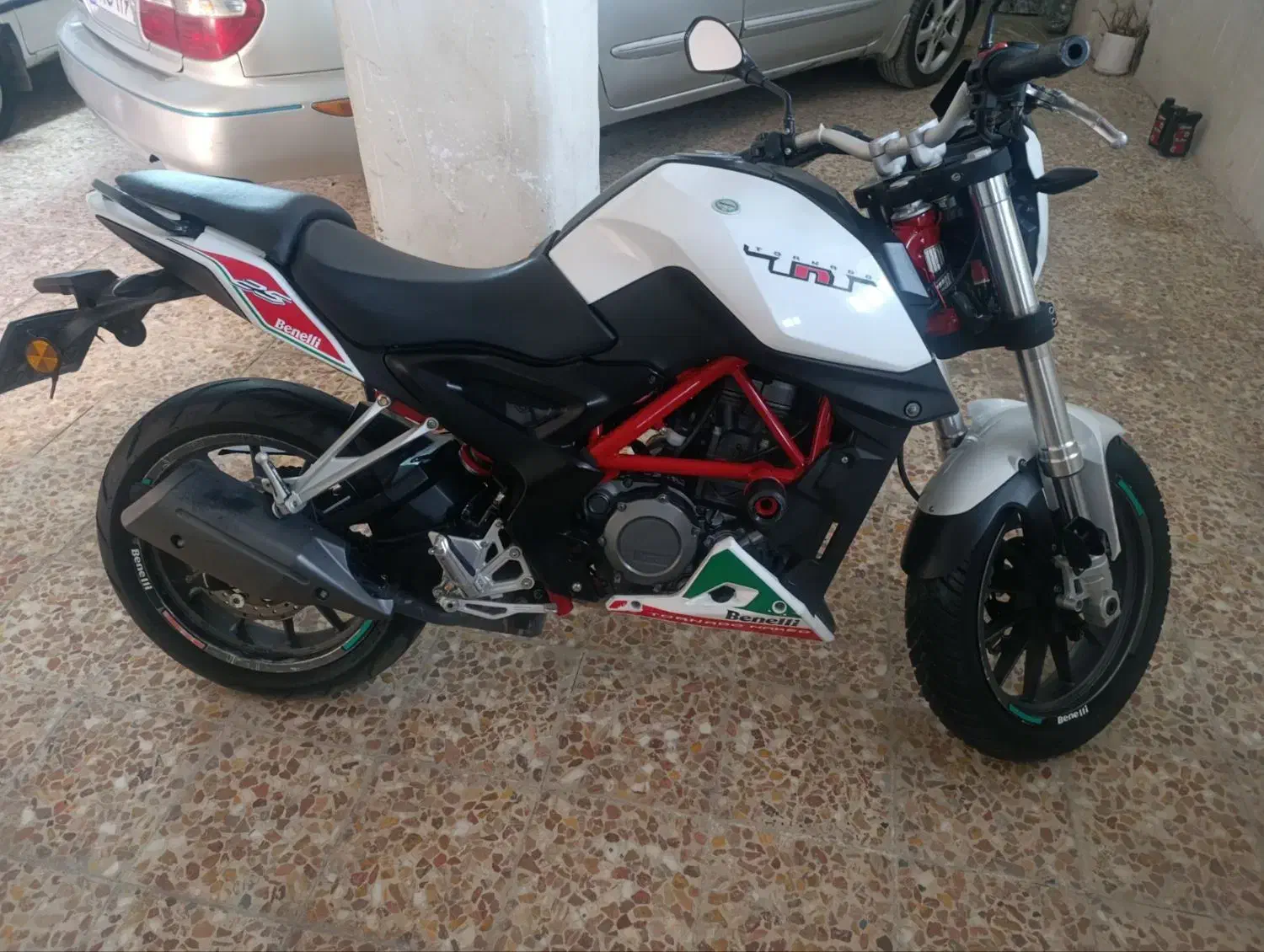 بنلی 250 تک 96 ایتالیایی وارداتی|موتورسیکلت|خرمآباد, |دیوار