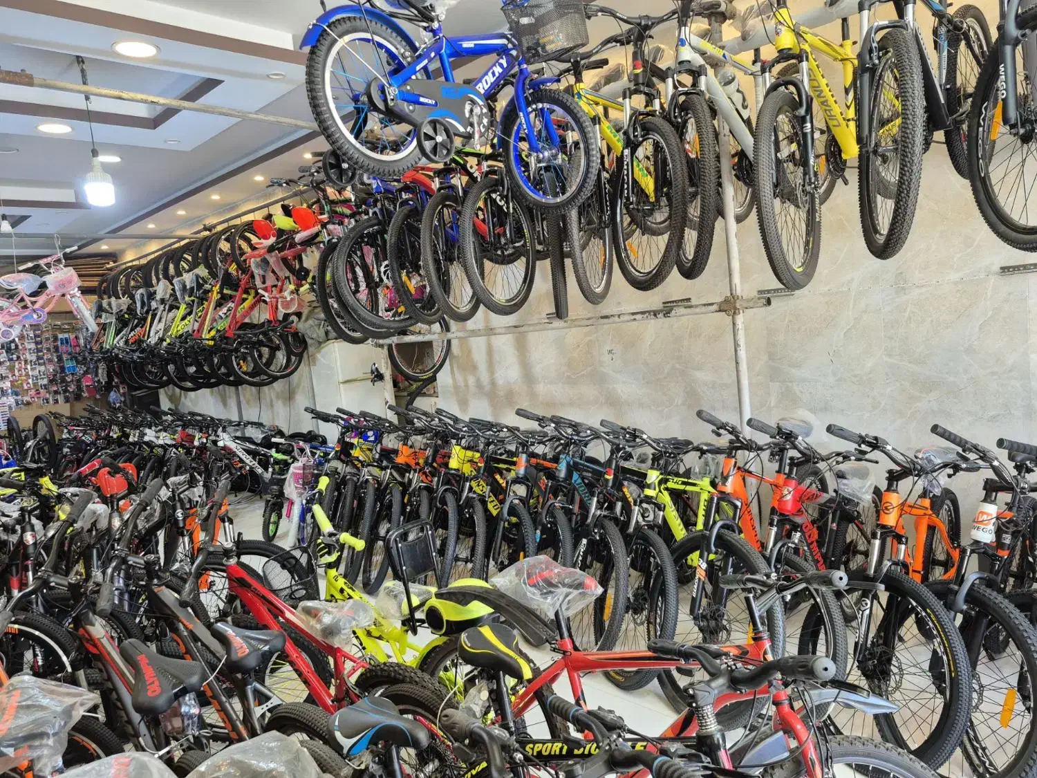 راحتی با دوچرخه ام پرا طور|اسباب‌بازی بچه|بافت, |دیوار