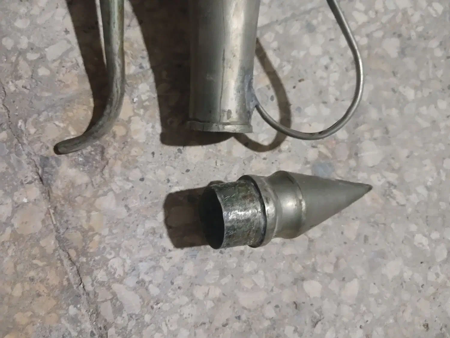 گلابدان مسی|کلکسیون اشیاء عتیقه|یزد, |دیوار