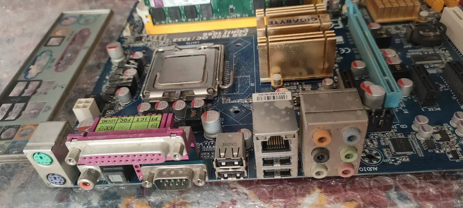 باندل مادربرد ddr2 رم 2گیگ و سیپیو|قطعات و لوازم جانبی رایانه|مرودشت, ثبت احوال|دیوار