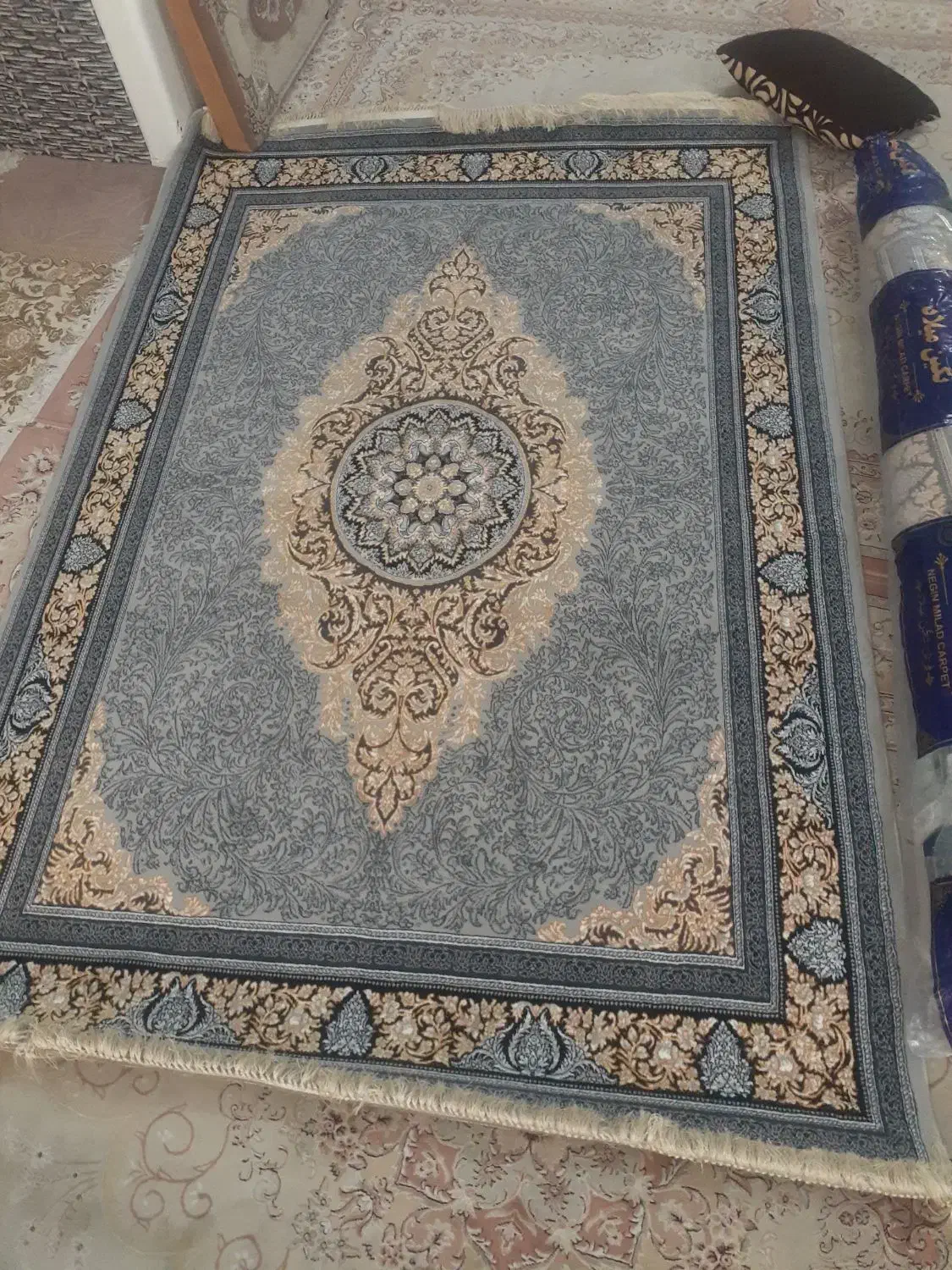 فرش نگین میلاد کاشان ۵۰۰ شونه|فرش|قم, شهدا|دیوار