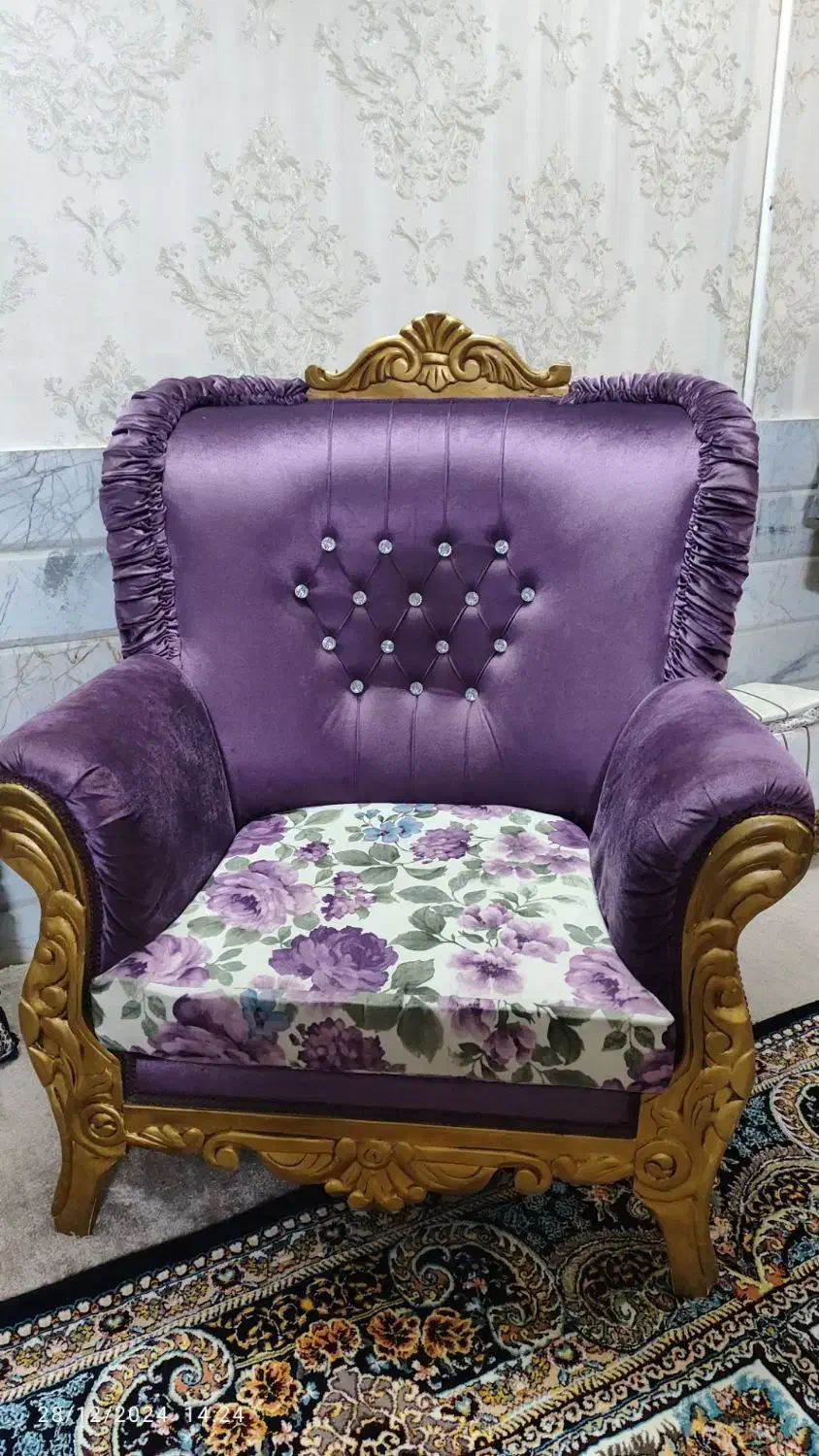 مبل سلطنتی ۷نفره تمیز بدون مشکل|مبلمان خانگی و میز عسلی|تربت جام, میرقوام الدین|دیوار