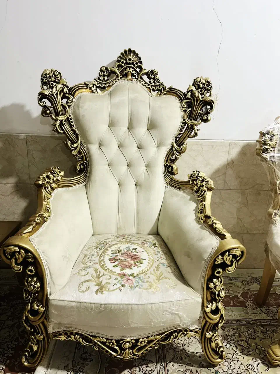 مبل 9 نفره سلطنتی چوب راش نو نو|مبلمان خانگی و میز عسلی|شیراز, مسلم|دیوار