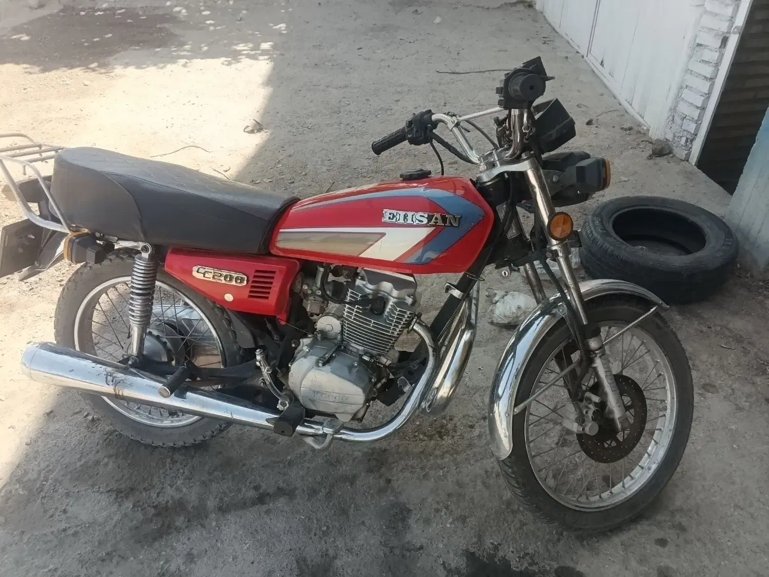 موتور 200 کاربرات|موتورسیکلت|اقلید, |دیوار