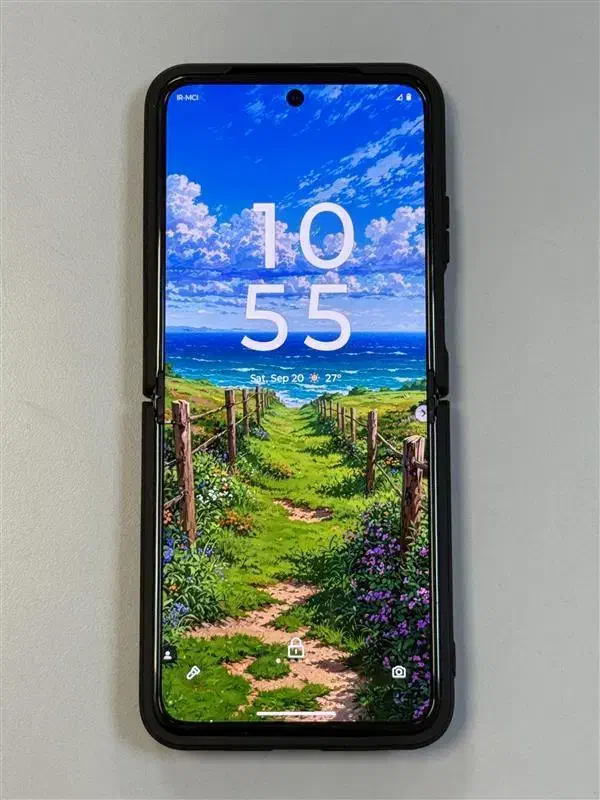 گوشی موتورولا ریزر40 اولترا تاشو RAZR 40 ULTRA|موبایل|تهران, تهرانسر غربی|دیوار