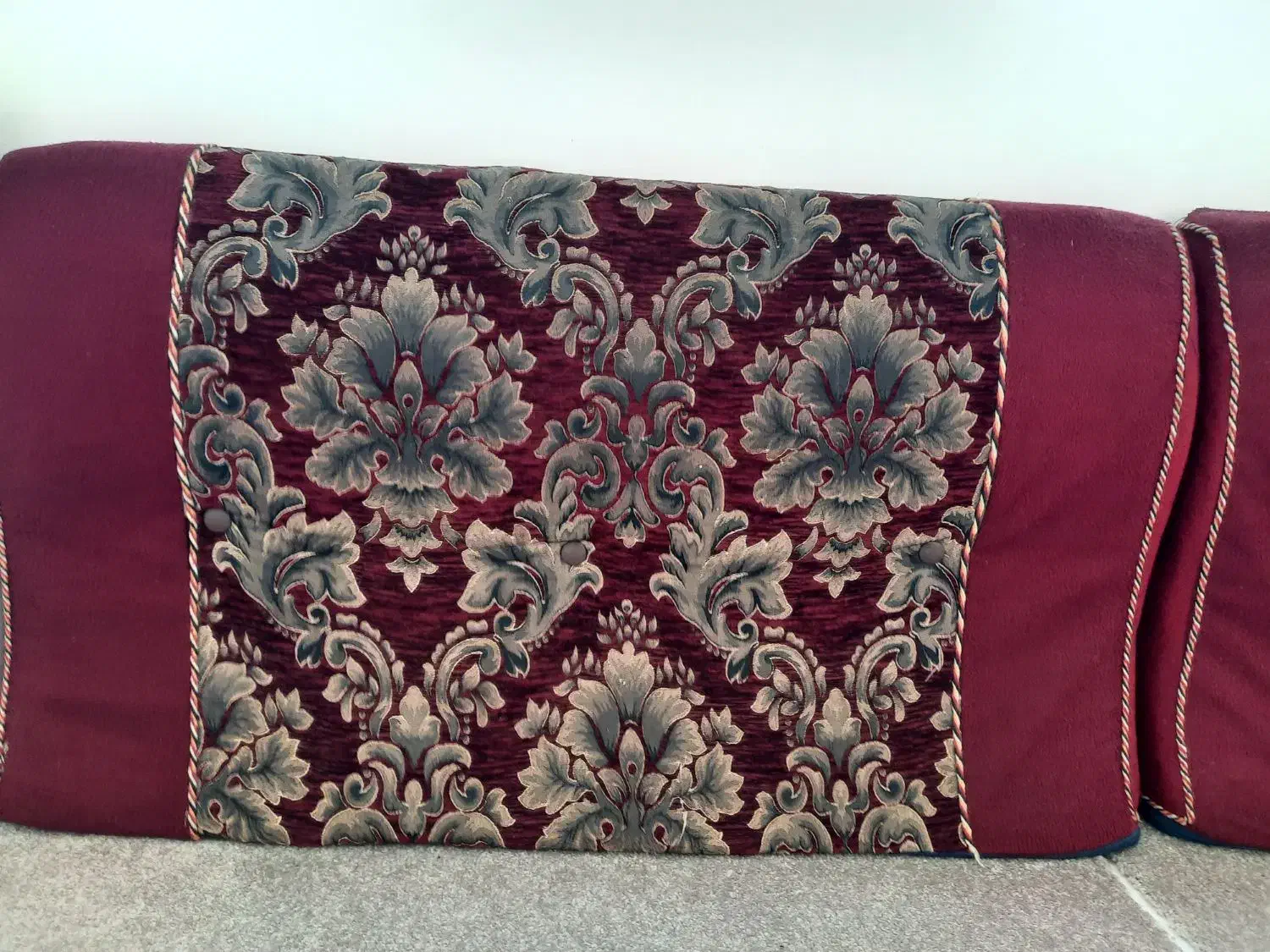 ۶عددپشتی سنتی زیبا|پشتی|شیراز, میانرود|دیوار