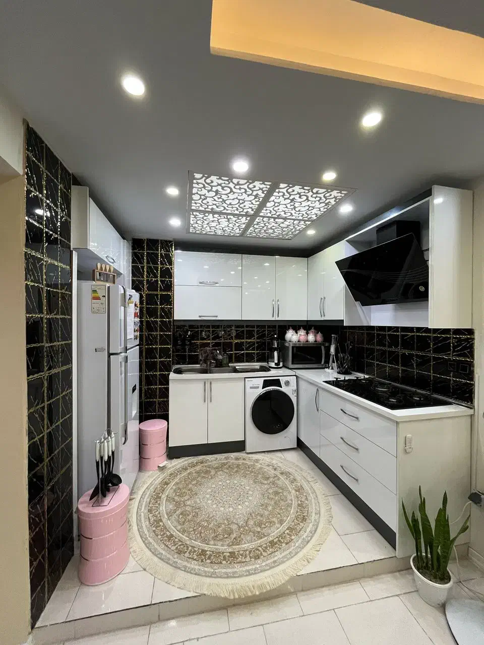 ۲خواب/پارکینگ و انباری|فروش آپارتمان|پرند, فاز ۴|دیوار