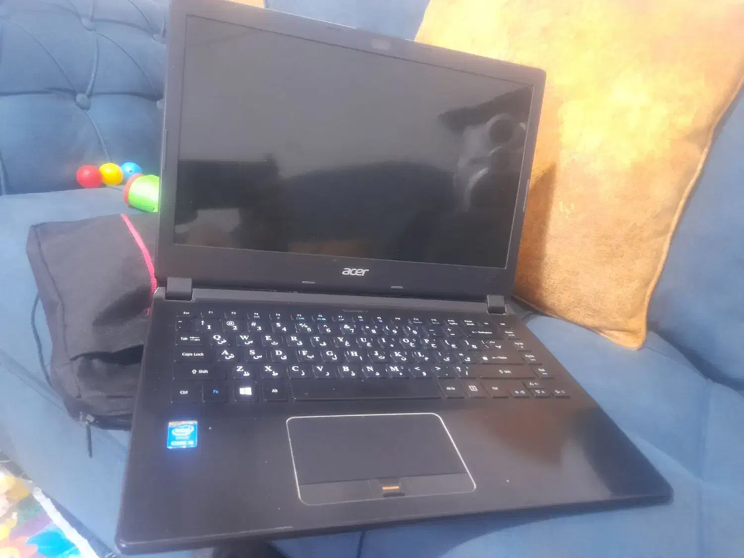 لب تاپ ایسر|رایانه همراه|تربت جام, حافظ|دیوار