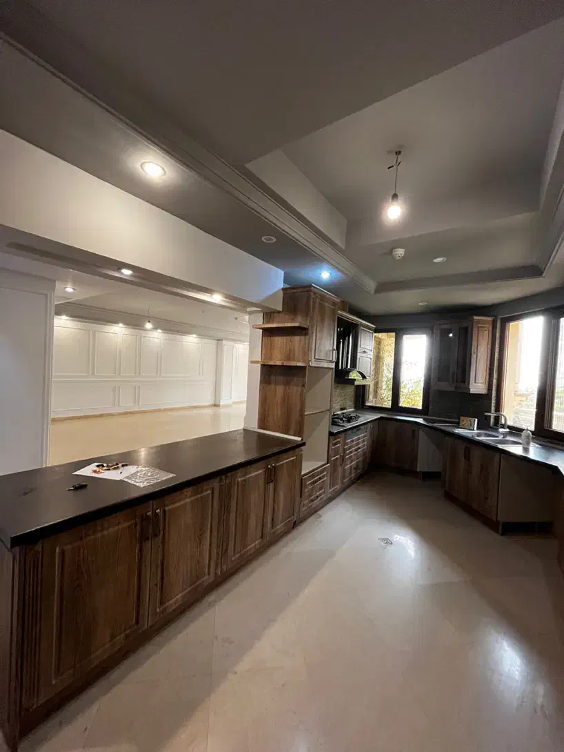 ۲۰۰ متر، فول، کامرانیه