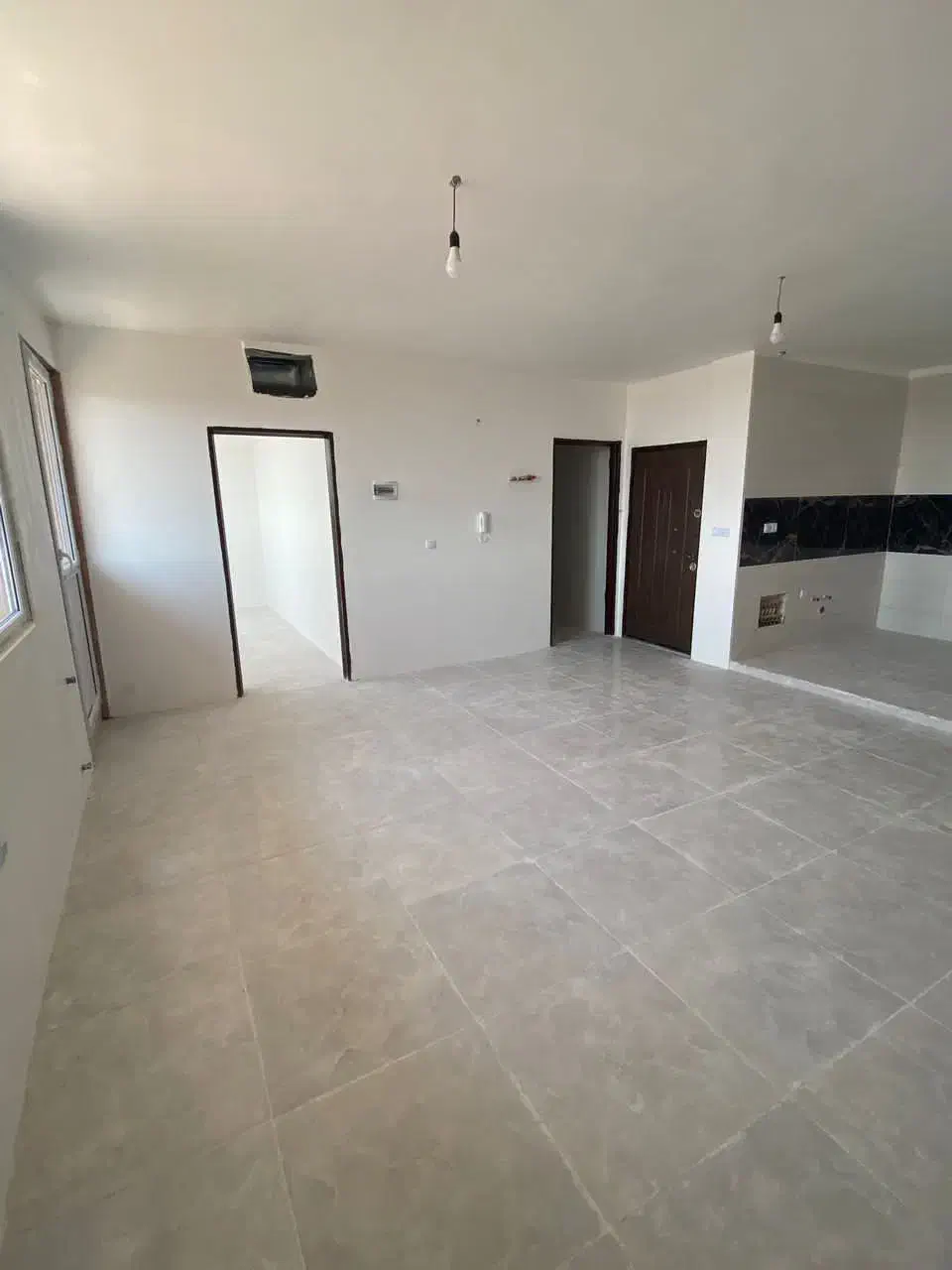 آپارتمان 100متری با پارکینگ|فروش آپارتمان|شیراز, حجت آباد|دیوار